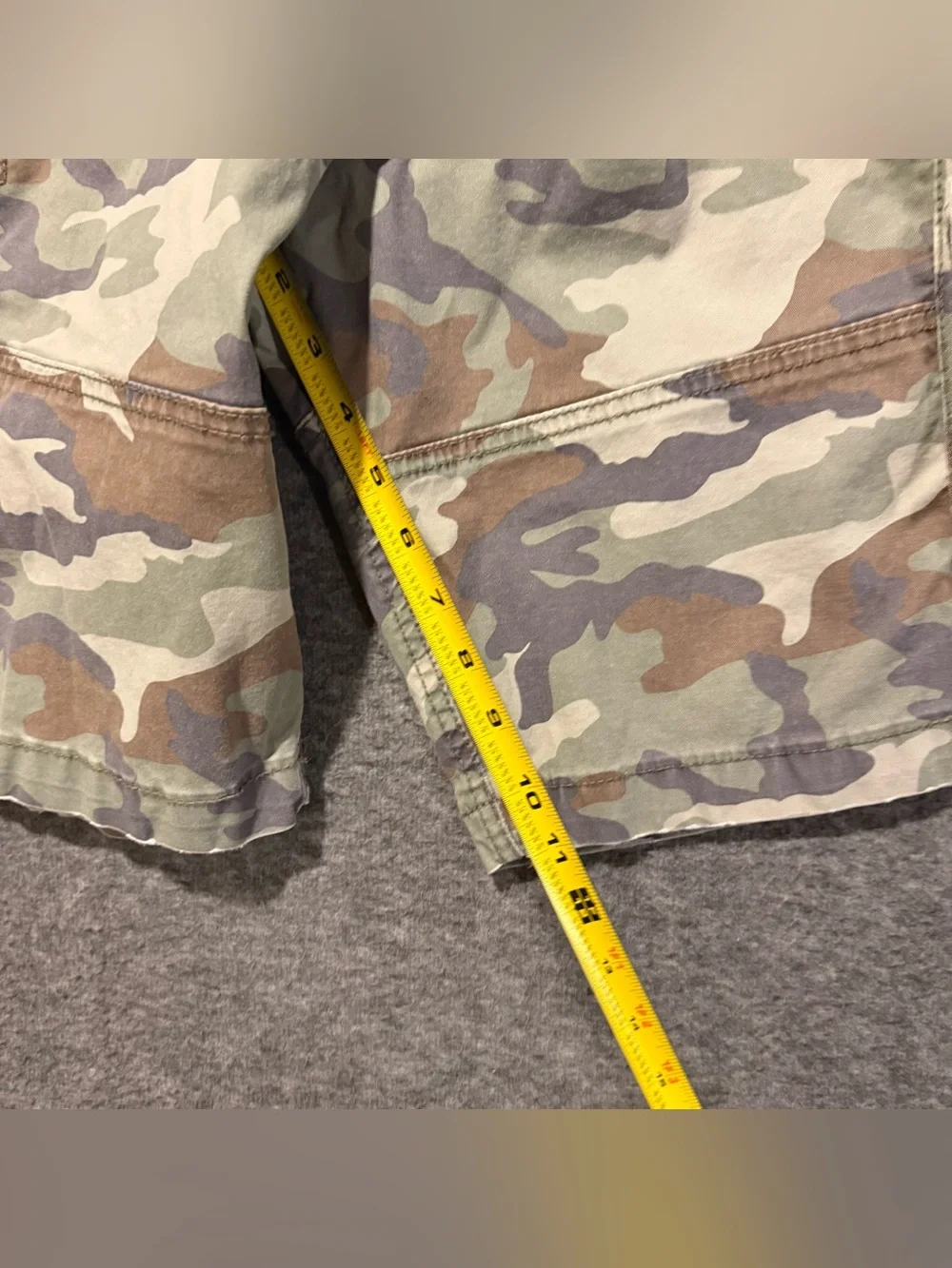 American Eagle Camo Cargo Shorts Mens 40 Longer Length 11